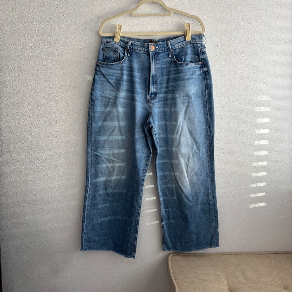 MOTHER Denim Maven Ankle Fray Raw Hem in For Sure Light Wash - Size 33 - Picture 7 of 13